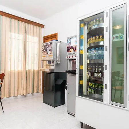 San Francisco Bed & Breakfast 2*